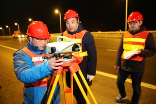 江苏省地质矿产勘查局 地矿经济 地质测绘院为