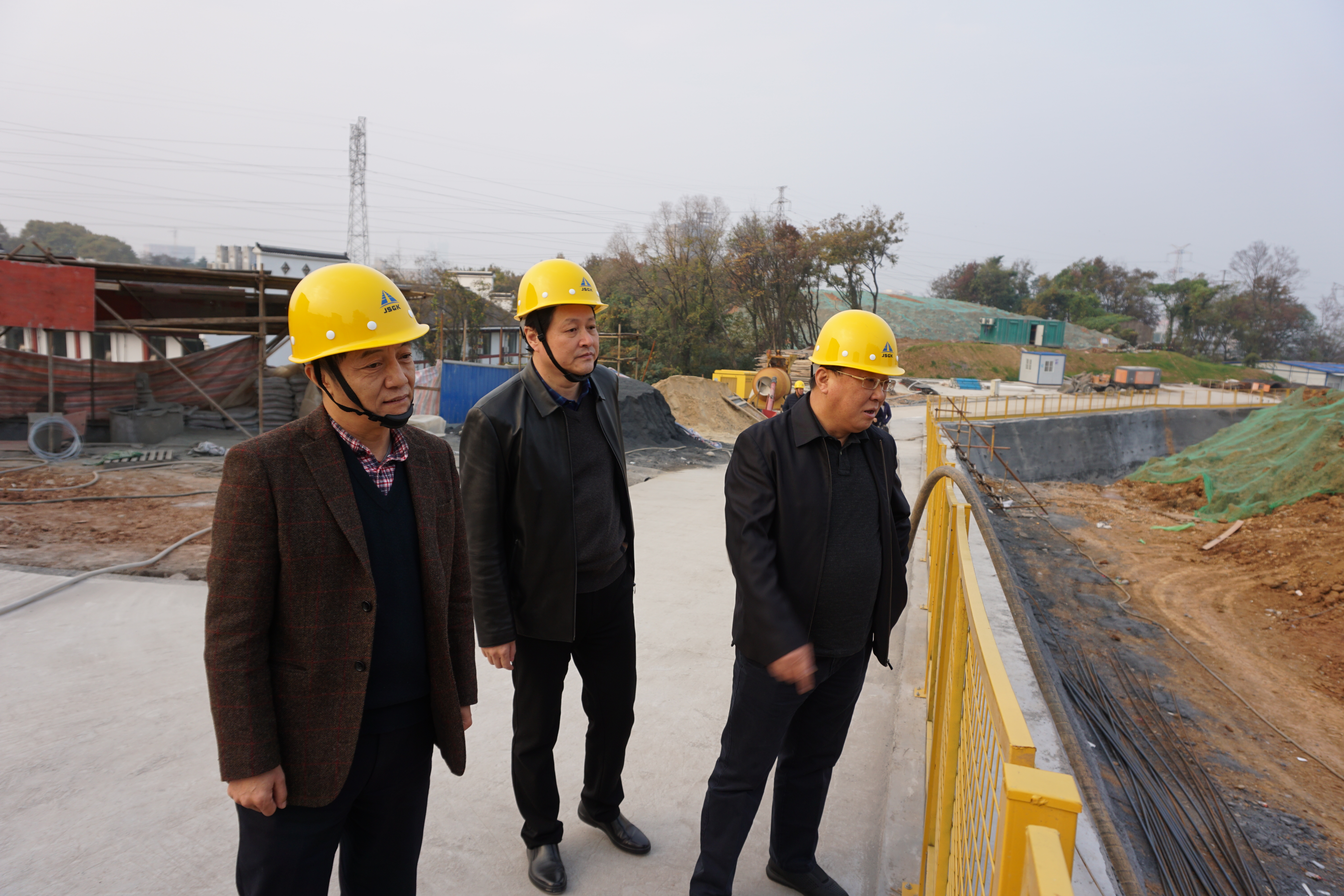 施民巡视员到地质环境院调研